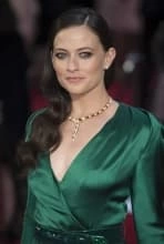 Lara Pulver