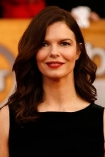 Jeanne Tripplehorn