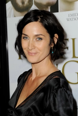 Carrie-Anne Moss