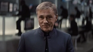 Oscar Ödüllü Christoph Waltz, Amazon Komedisi The Consultant’ın Başrolünde!