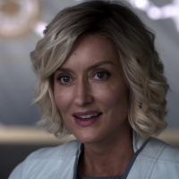  ✸ Halo (2022) ★ Natascha McElhone