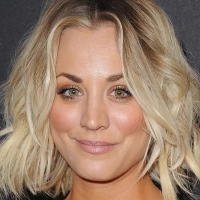  ★ Kaley Cuoco