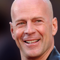 ★ Bruce Willis