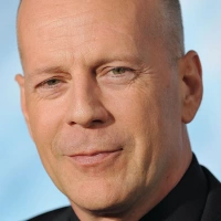  ★ Bruce Willis