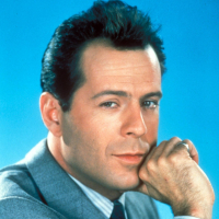 ★ Bruce Willis