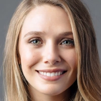  ★ Elizabeth Olsen