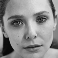  ★ Elizabeth Olsen
