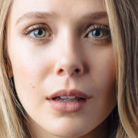 ★ Elizabeth Olsen