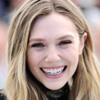 ★ Elizabeth Olsen