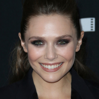 ★ Elizabeth Olsen