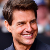 ★ Tom Cruise
