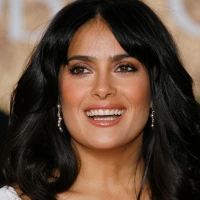  ★ Salma Hayek