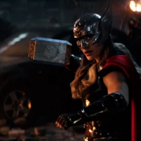  ✸ Thor: Aşk ve Gök Gürültüsü (2022) ★ Natalie Portman