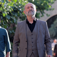  ✸ Uzak Şehir (2024) ★ Müfit Kayacan