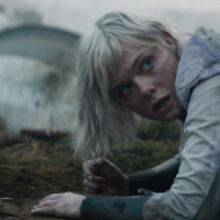  ✸ Predator: Vahşi Topraklar (2025) ★ Elle Fanning