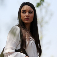  ✸ İçerde (2016) &starf; Damla Colbay